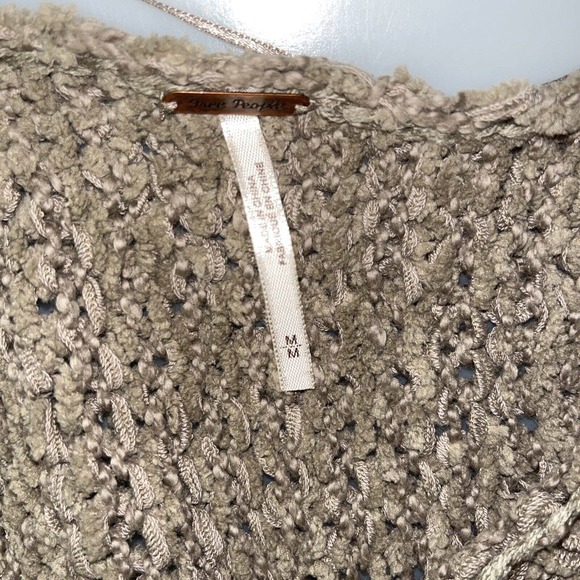 FREE PEOPLE Black Dolphin Bay V-neck Cozy Comfy Sweater Medium NWT - Picture 6 of 11